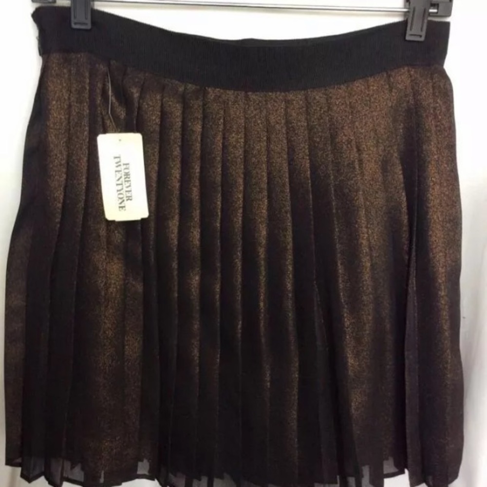 (a60) NEW Copper pleated Skirt FOREVER 21 medium